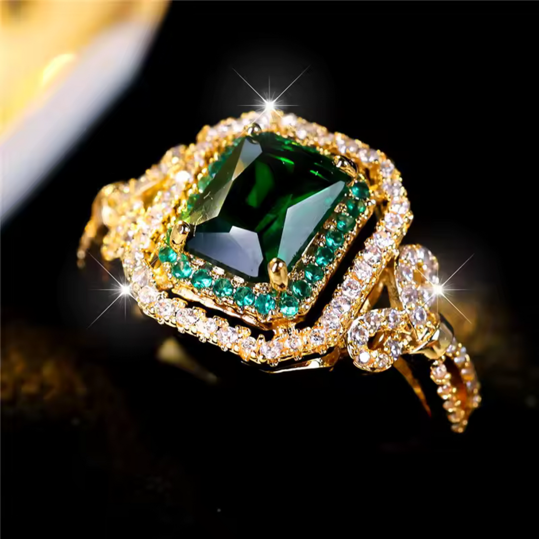Elegant Golden Emerald Stone Ring