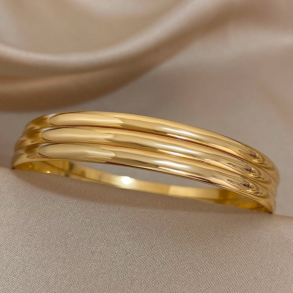 Chic Gold Stainless Steel Bangle Set