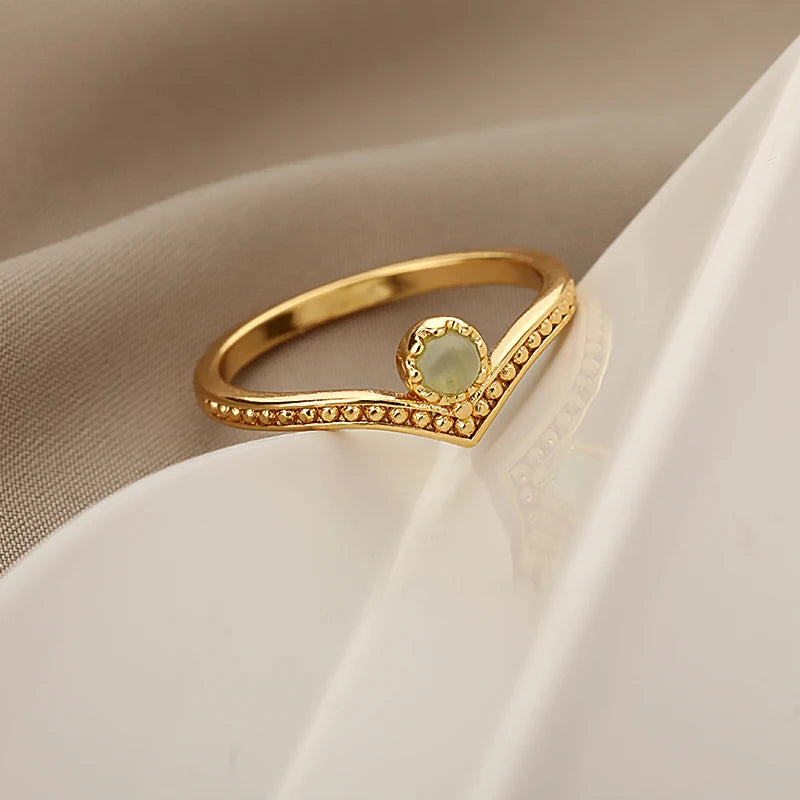 Elegant Gold Waterdrop Opal Crown Ring