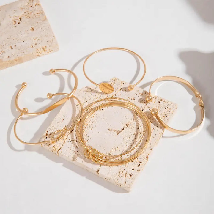 Eleganct Golden Bracelet Set