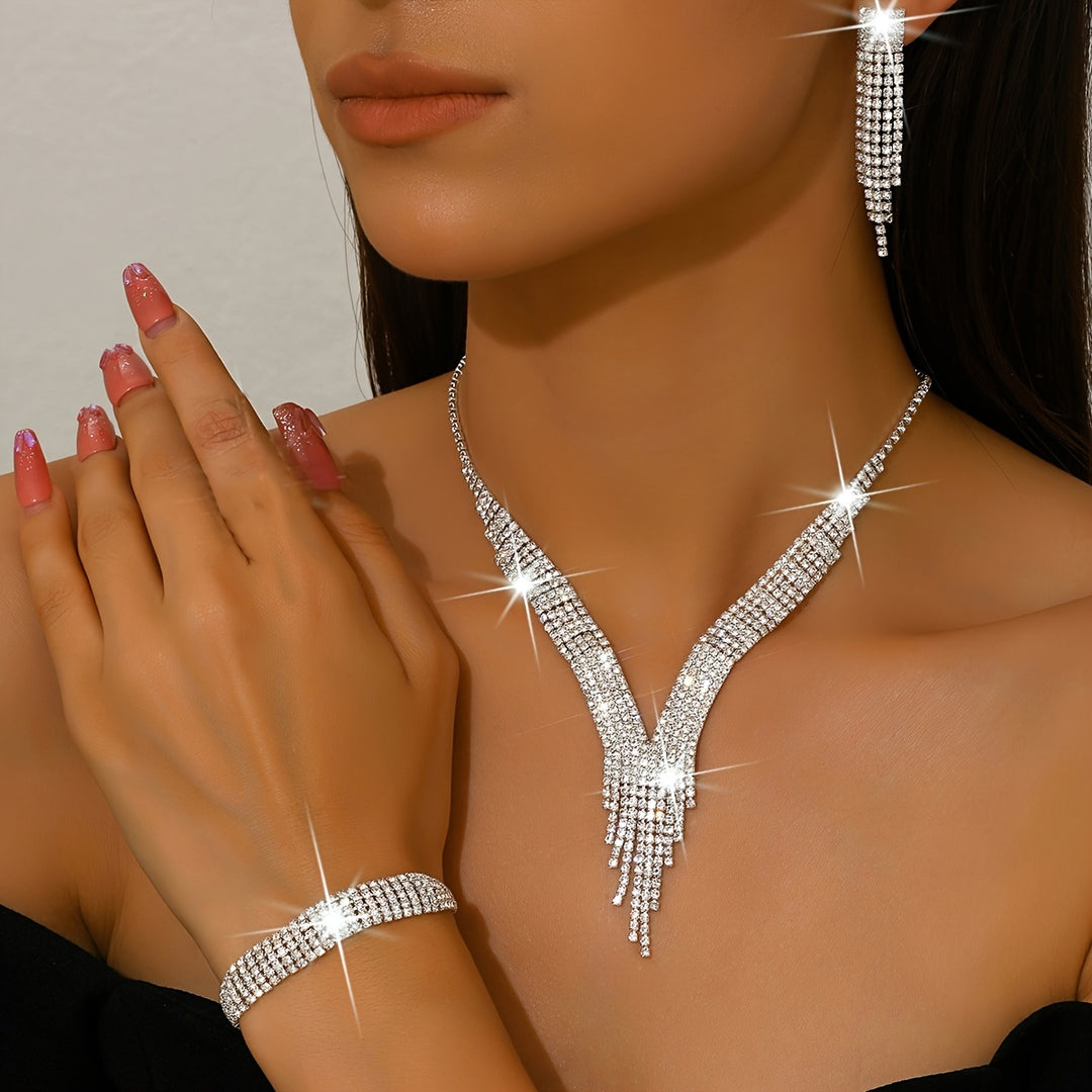 Elegant Rhinestone Silver Necklace and Bracelet Set