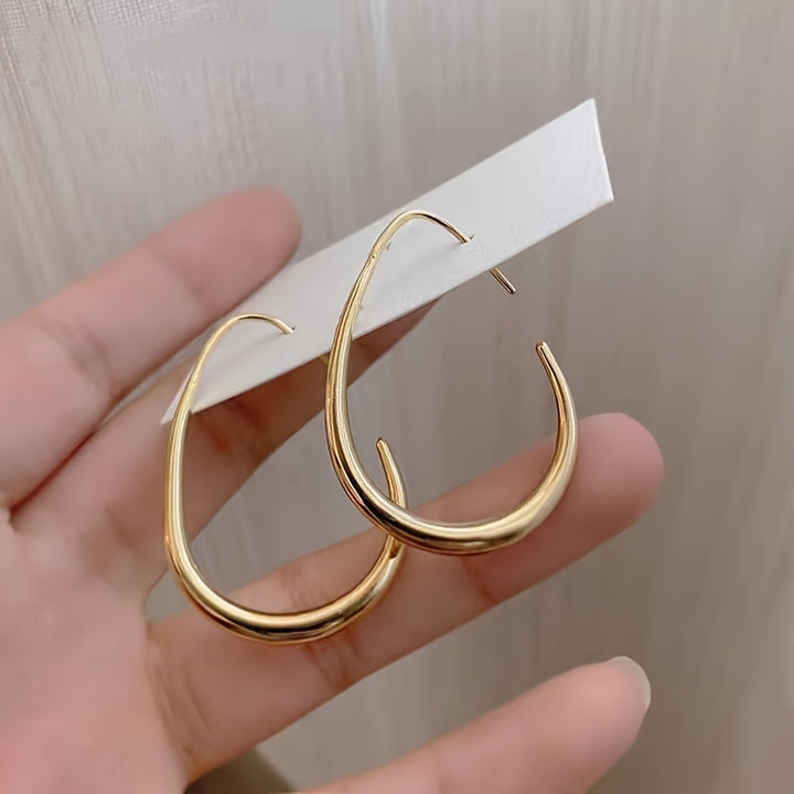 Elegant Gold Geometric Drop Hoop Earrings
