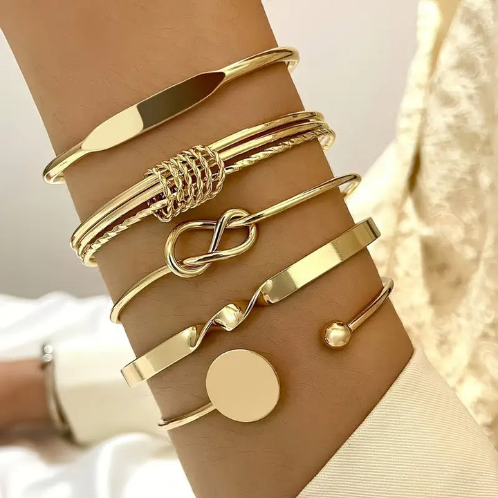 Eleganct Golden Bracelet Set