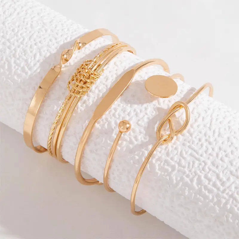 Eleganct Golden Bracelet Set