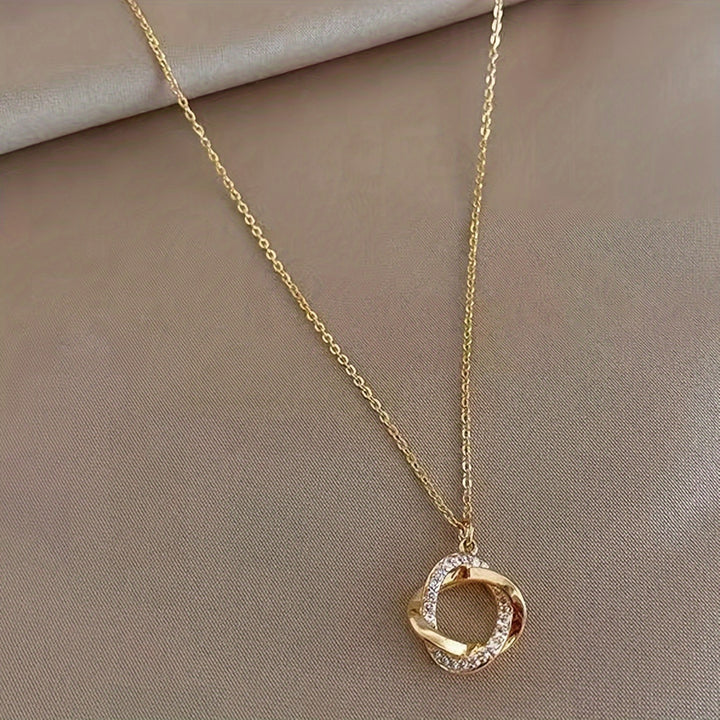 Elegant Gold Pendant Necklace with Faux Diamonds
