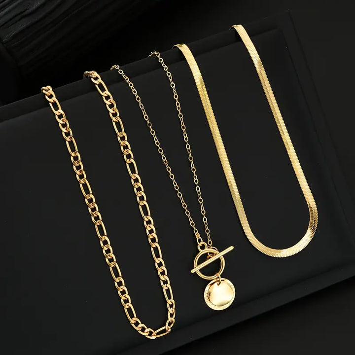 Savira Textured Golden Layered Necklace