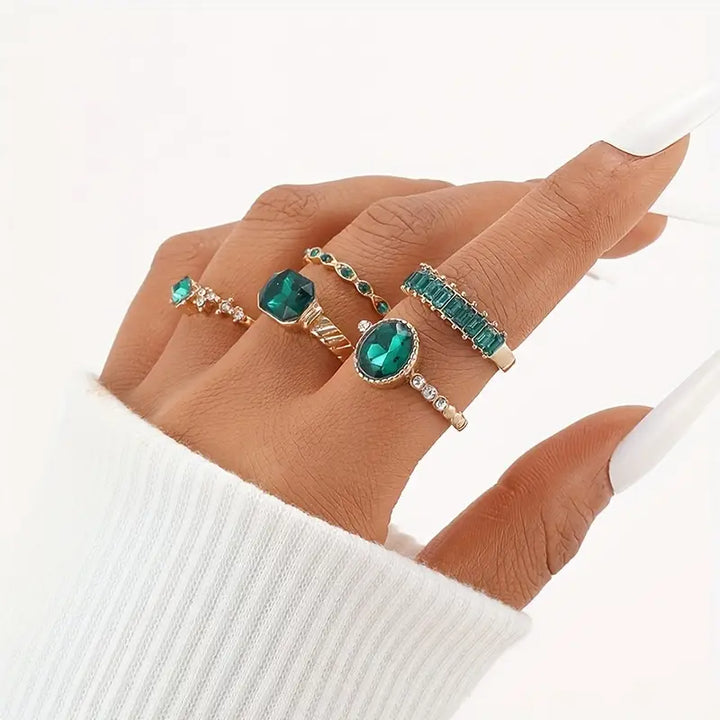 Exclusive Gold Zarina Emerald Ring Set