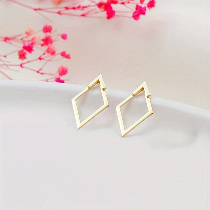 Chic Gold Geometric Cutout Stud Earrings