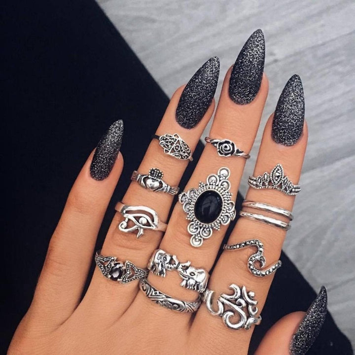 Unique Ring Set: 8 to 12 Pieces