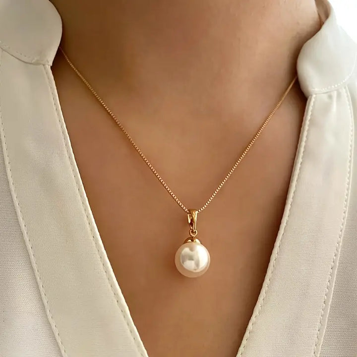 Elegant Golden Grace Pearl Jewellery Set