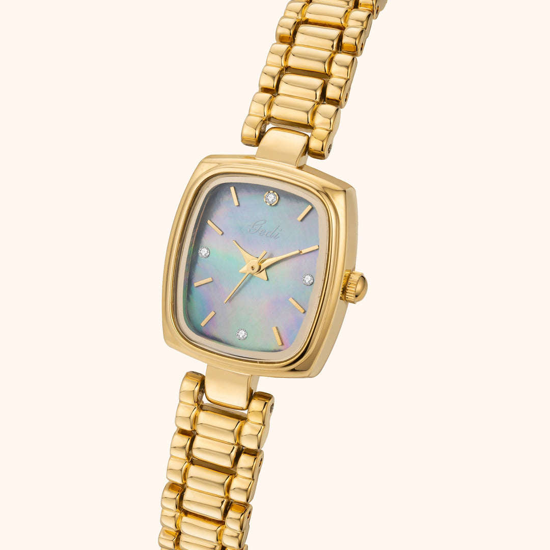 Radiant Gold Pearl Watch