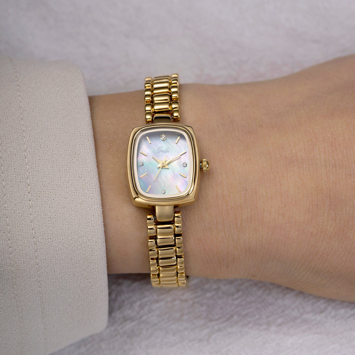 Radiant Gold Pearl Watch