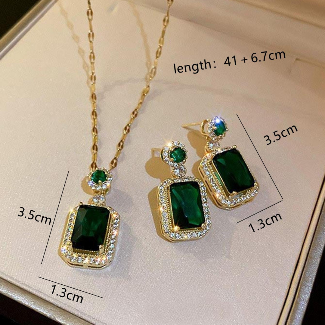 Vintage Jewellery Set for Elegant Evenings