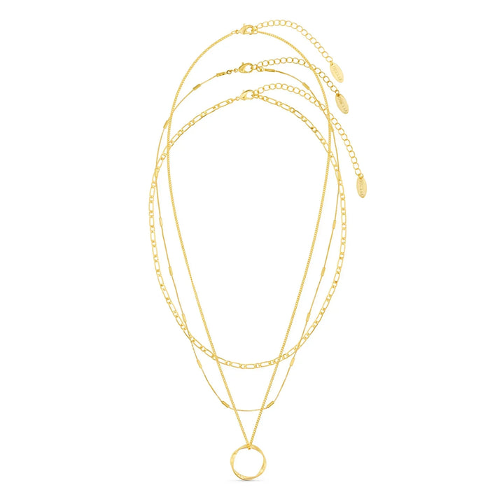 Chic Gold Open Circle Necklace