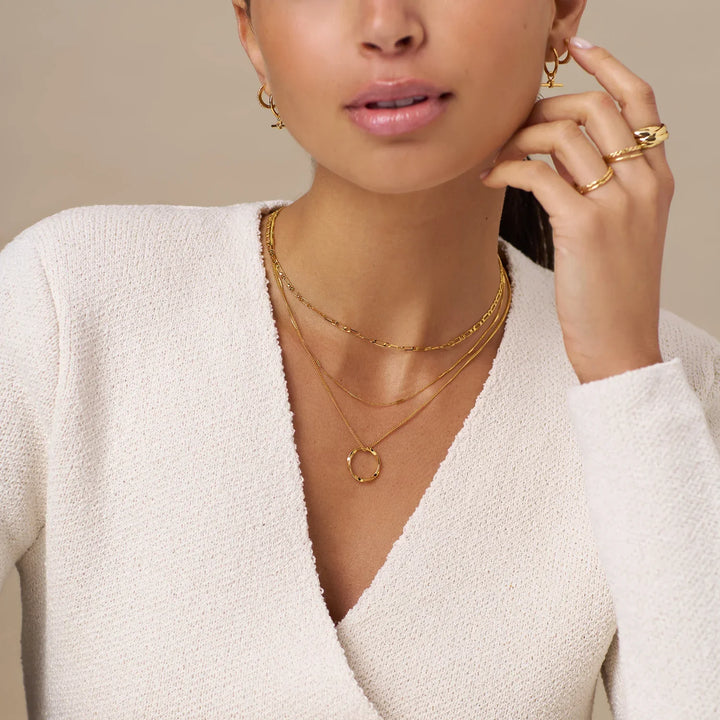 Chic Gold Open Circle Necklace
