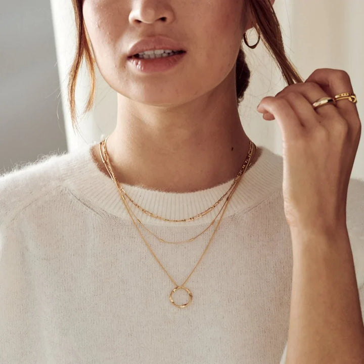 Chic Gold Open Circle Necklace