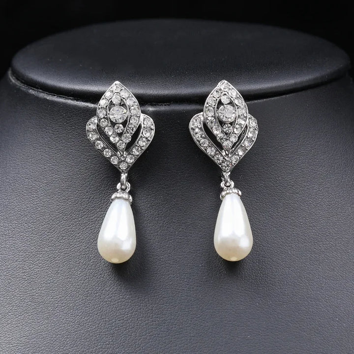 Exquisite Flower Imitation Wedding Set