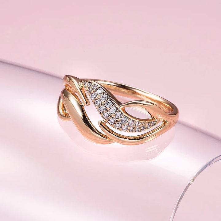 Elegant Rose Gold Geometric Zircon Ring