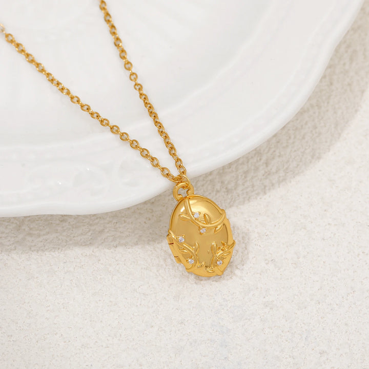 Elegant Zircon Oval Locket Photo Necklace