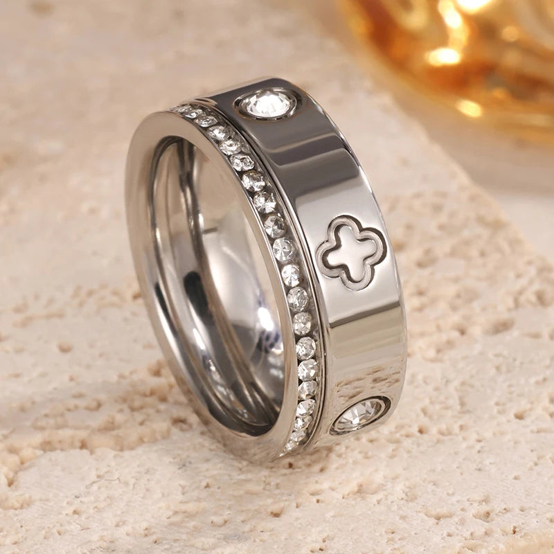 Shining Clover & Crystal Ring