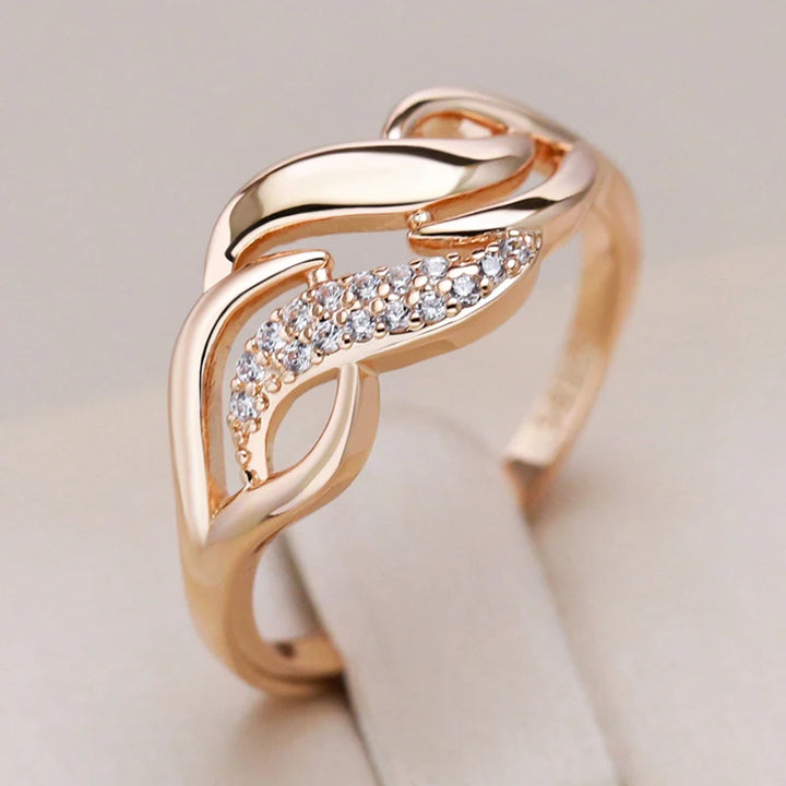 Elegant Rose Gold Geometric Zircon Ring