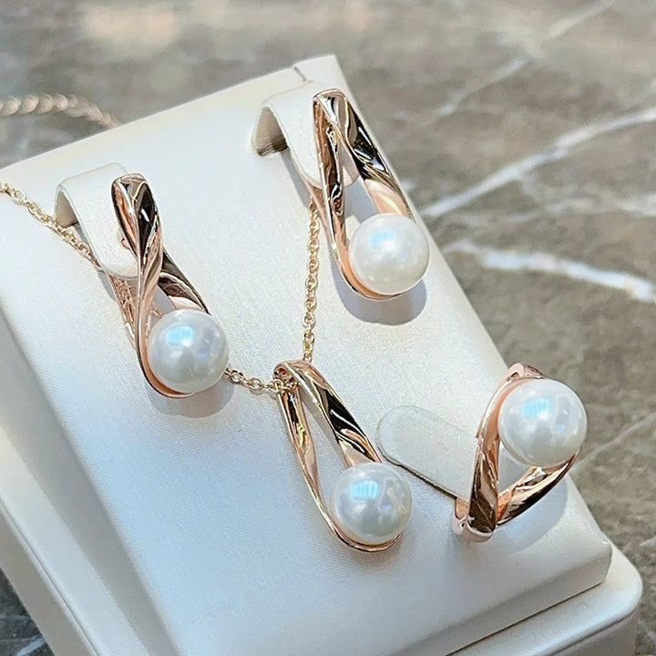 Exclusive Rose Gold Pearl Geometric Ring