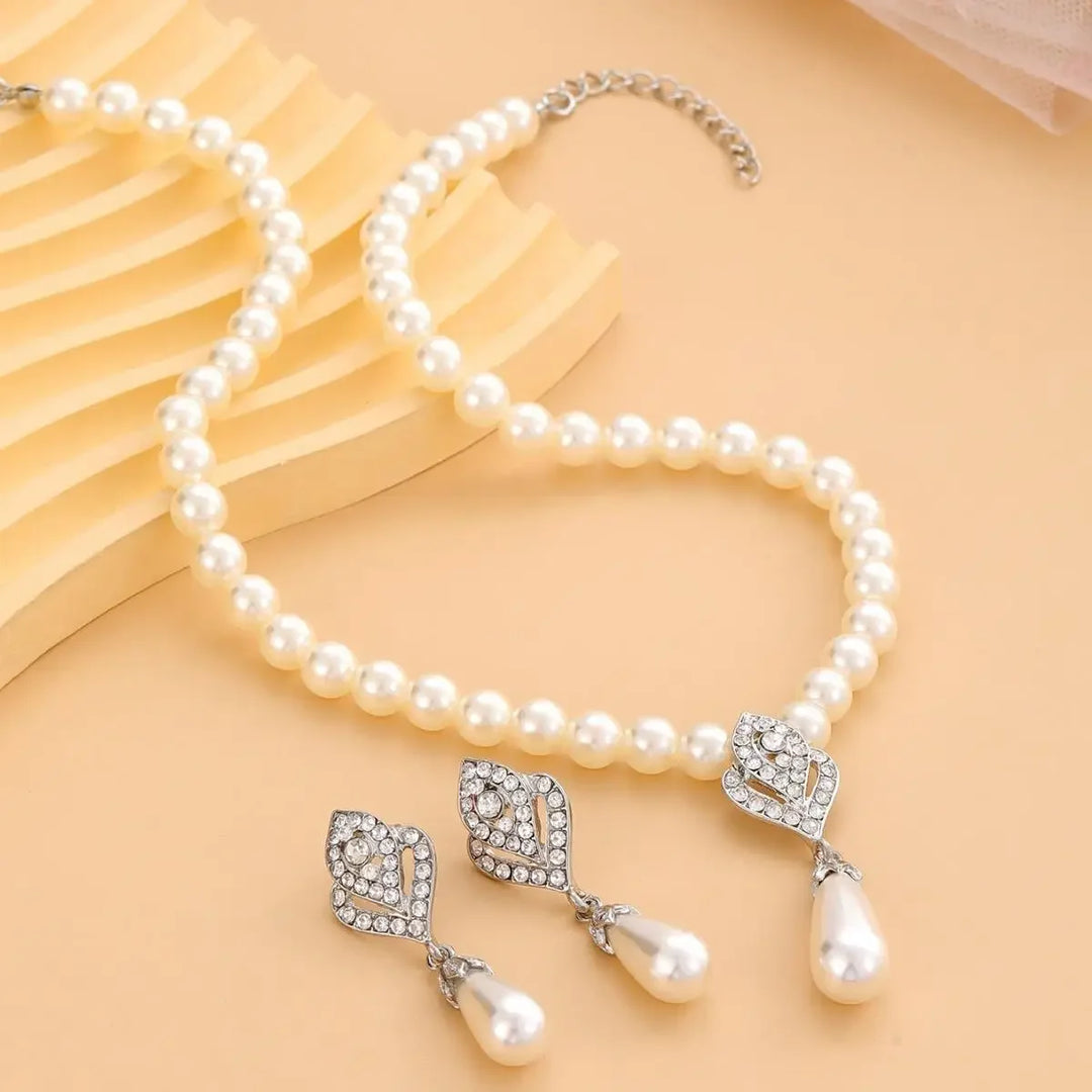 Exquisite Flower Imitation Wedding Set