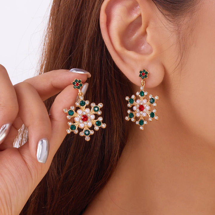 Chic Crystal Snowflake Stud Earrings