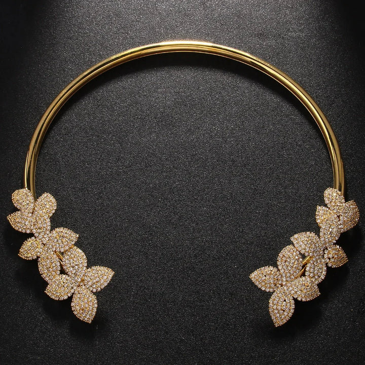 Elegant Flower Crystal Necklace