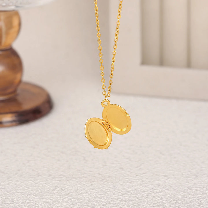 Elegant Zircon Oval Locket Photo Necklace