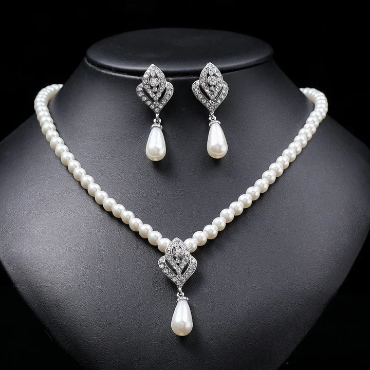 Exquisite Flower Imitation Wedding Set