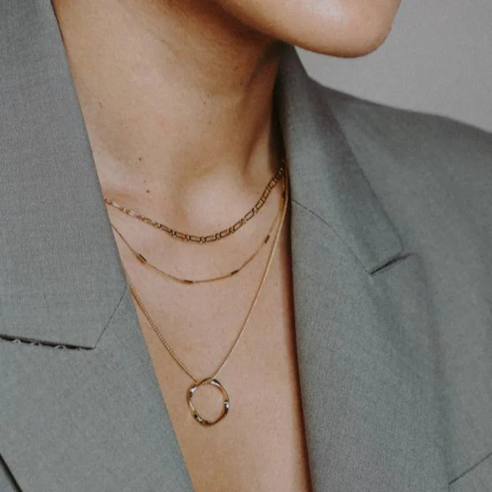 Chic Gold Open Circle Necklace