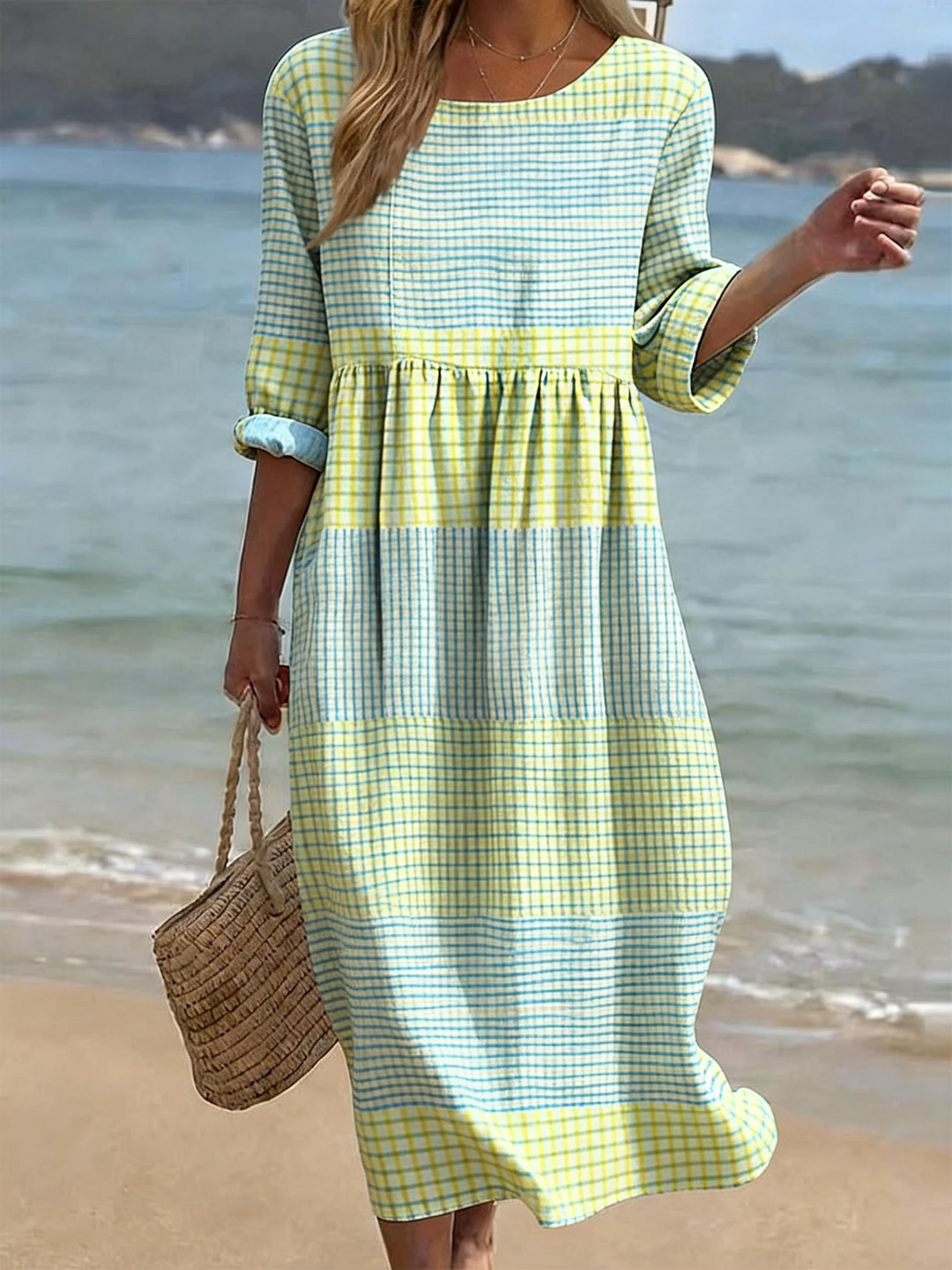 Breezy Linen Dress for Summer in Kariert