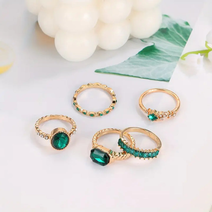 Exclusive Gold Zarina Emerald Ring Set