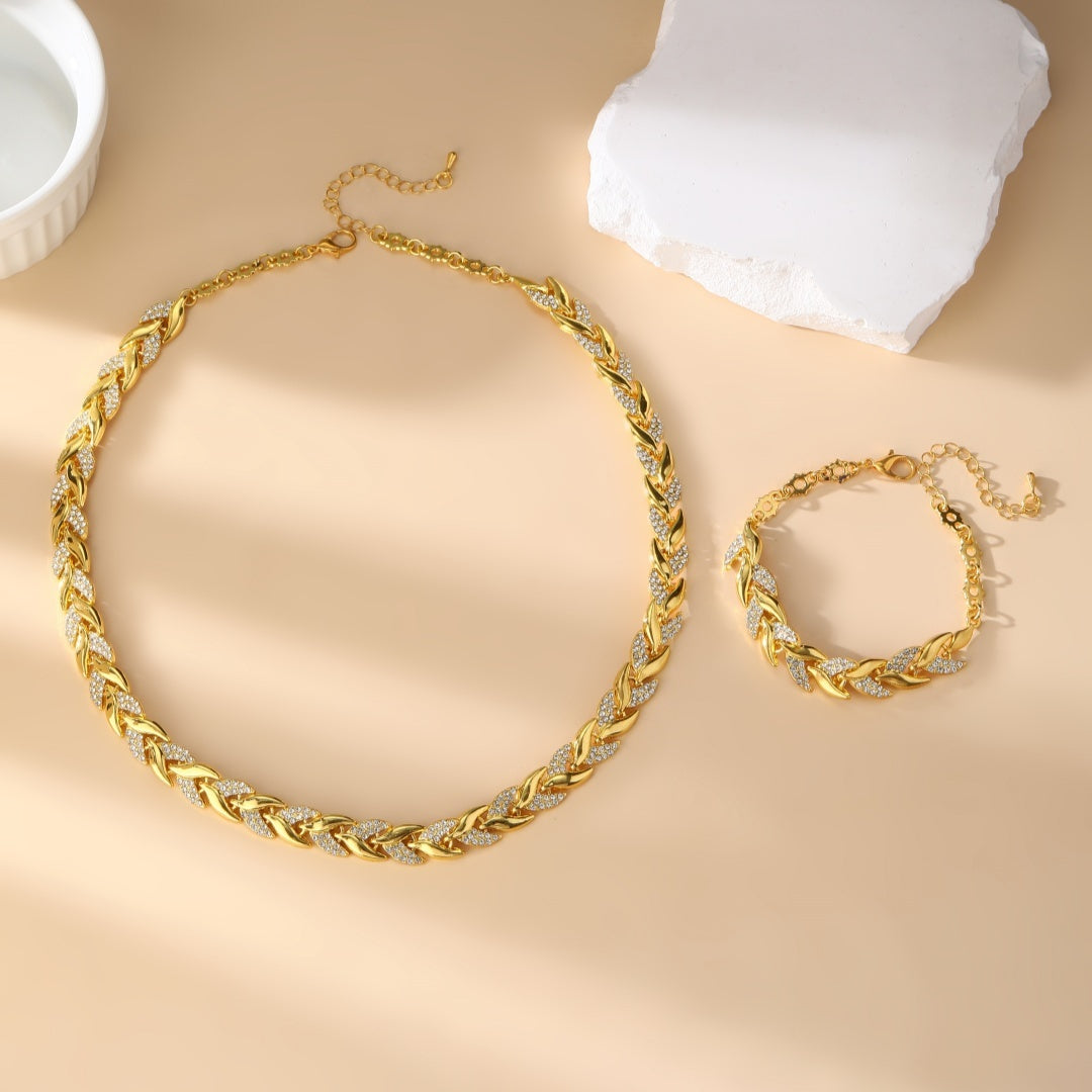 Elegant Golden Fish Tail Set