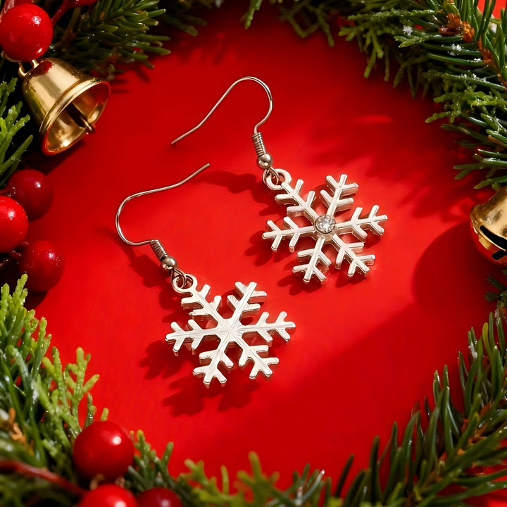 Chic Snowflake Dangle Earrings