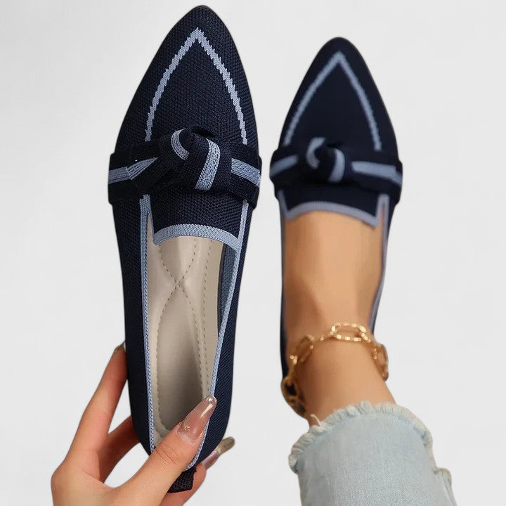 Women's Black Pointed Loafers for Autumn Outfits in Dark Blue