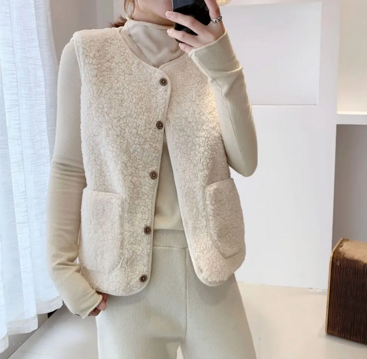 Women's Elegant Knit Vest for Wedding Guest Styling (7)