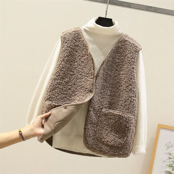 Women's Elegant Knit Vest for Wedding Guest Styling in Khaki