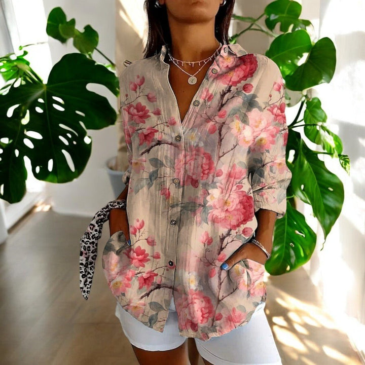 Women's Floral Blouse for Everyday Wear in Blume